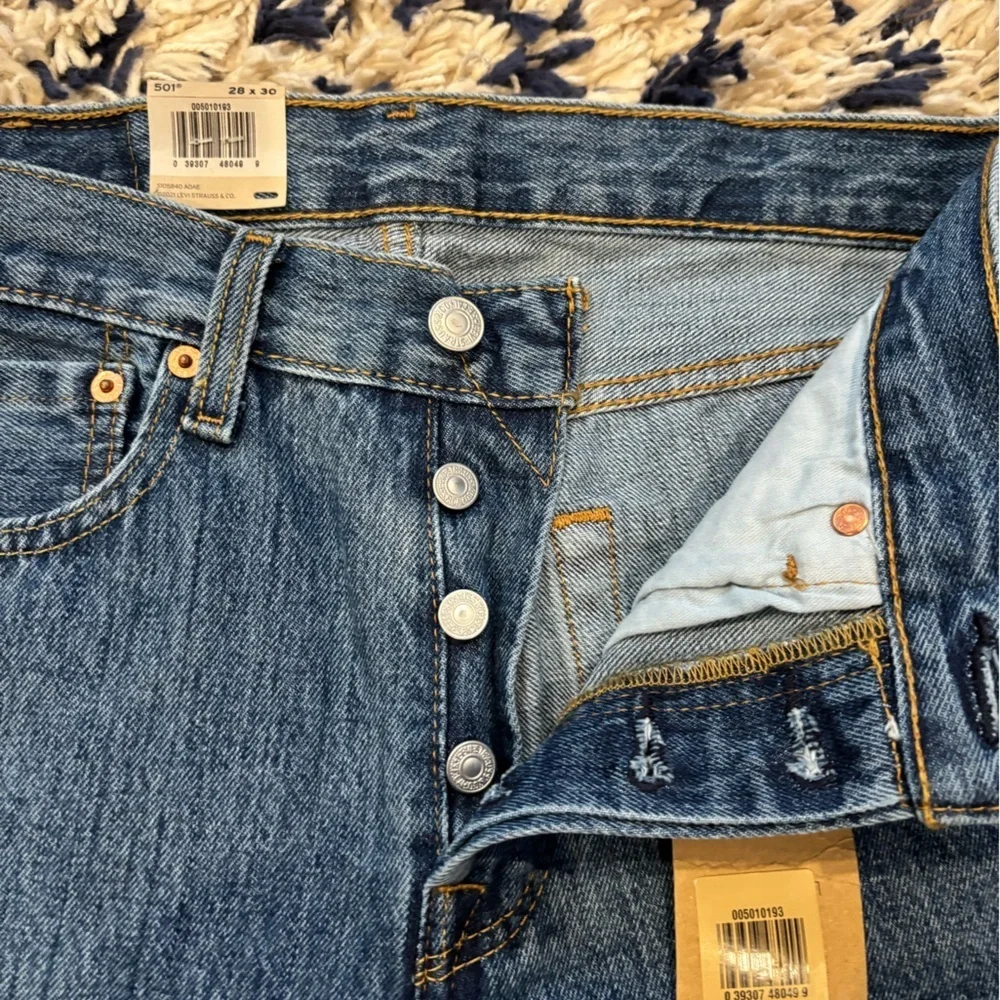 NWT ✨ Levi’s 501 Original Men’s Straight Leg Jeans - 28x30